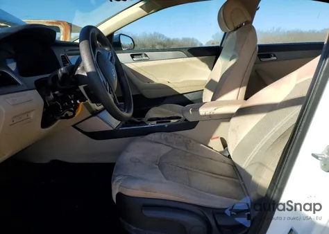 2017 Hyundai Sonata Se z USA, uszkodzony, nr VIN 5NPE24AF0HH439174